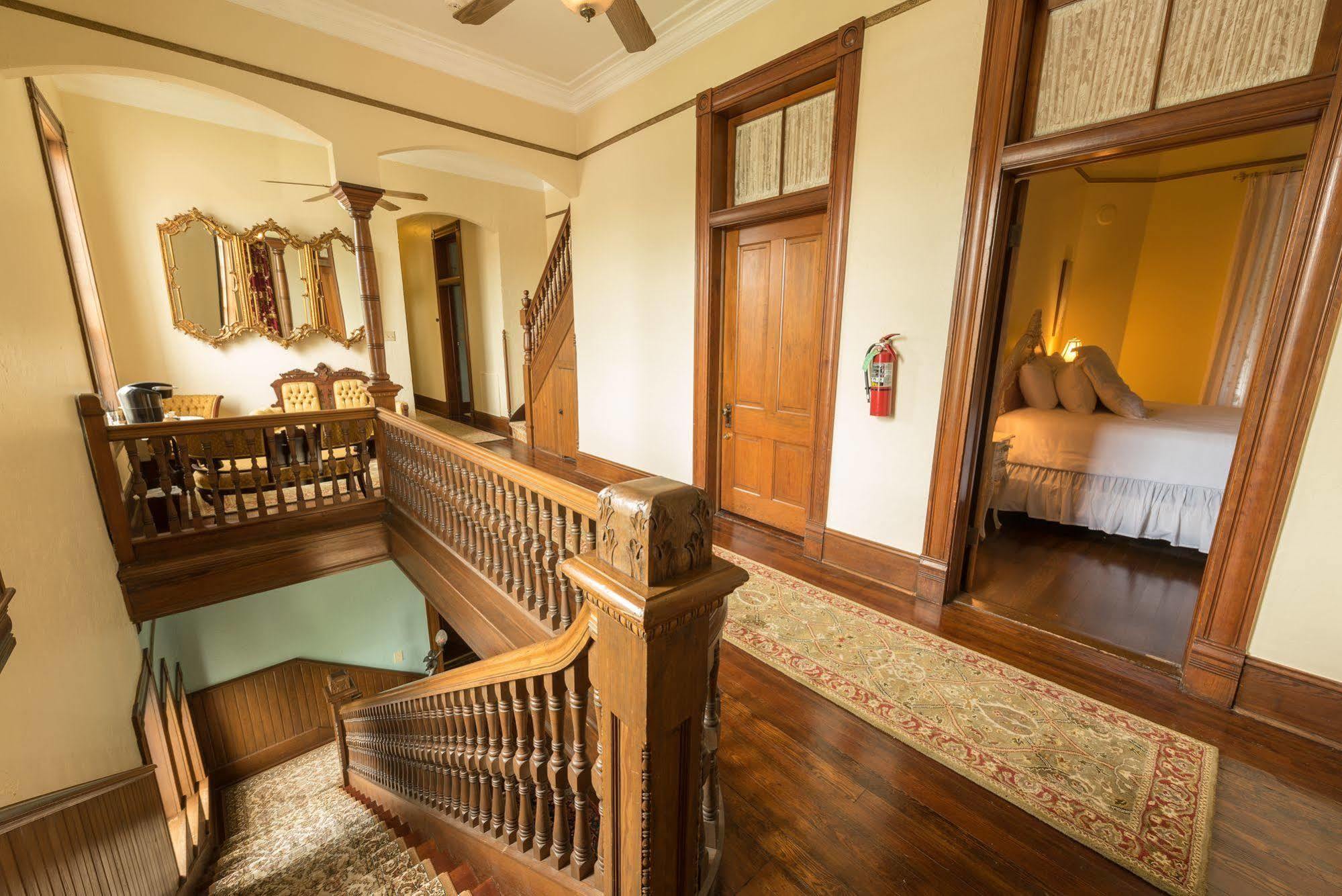 Mosheim Mansion Bed and Breakfast Seguin Eksteriør billede